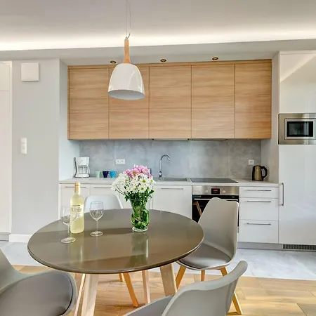 Grey Stone - Przy Plazy Appartement